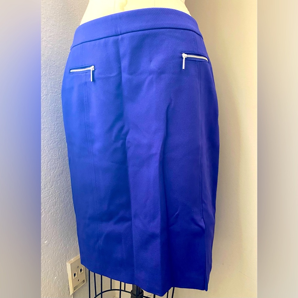 Boss by Hugo Boss NWT Size 10 pencil skirt